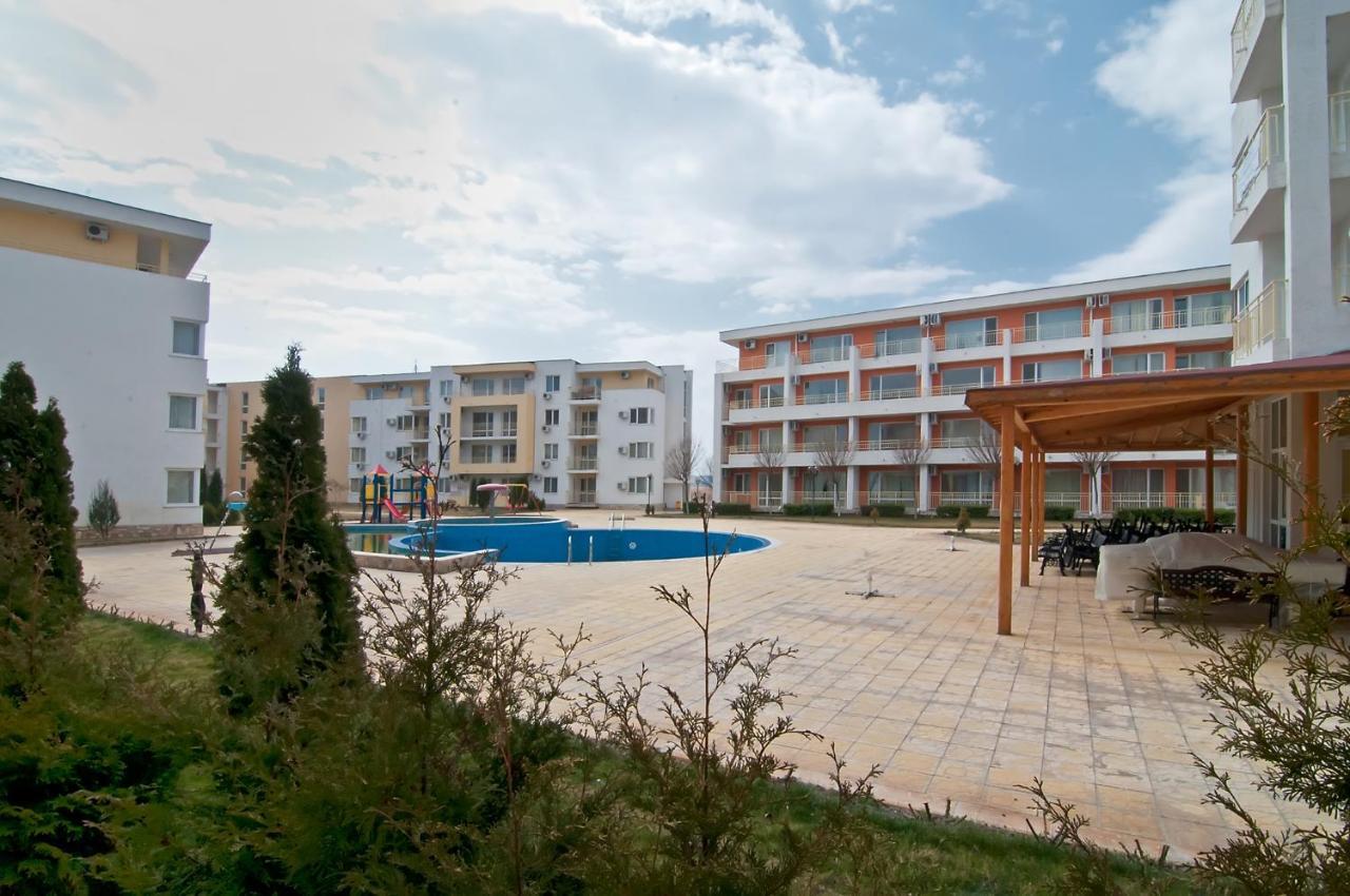 Holiday Apartments Next To Action Aquapark Sunny Beach Exterior photo